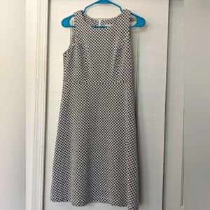 Ann Taylor Loft Fit & Flare sleeveless black and white dress sz 2